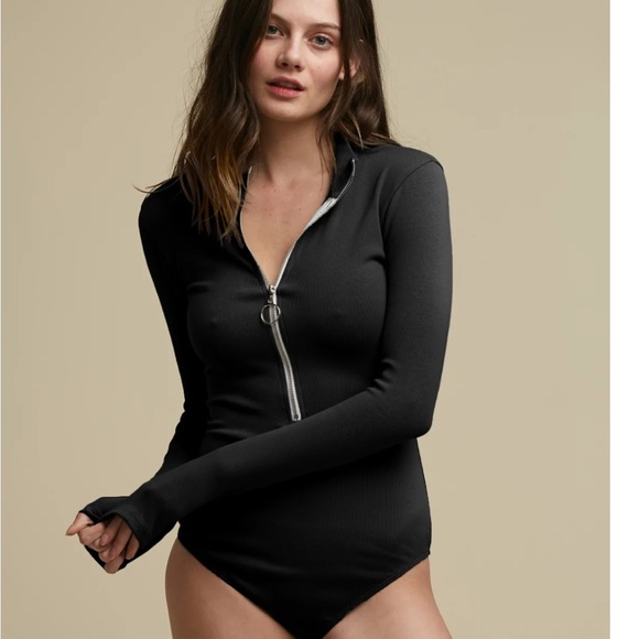 Stoned Immaculate moffitt turtleneck bodysuit in black NWOT - Picture 3 of 5